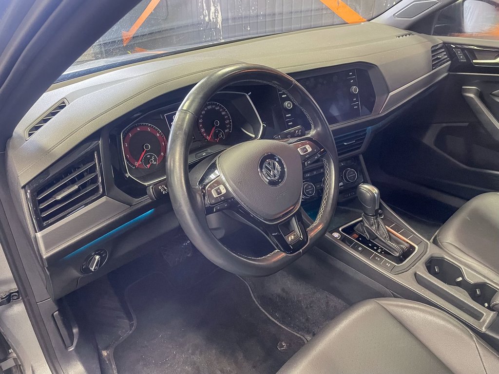 Volkswagen Jetta  2021 à St-Jérôme, Québec - 5 - w1024h768px