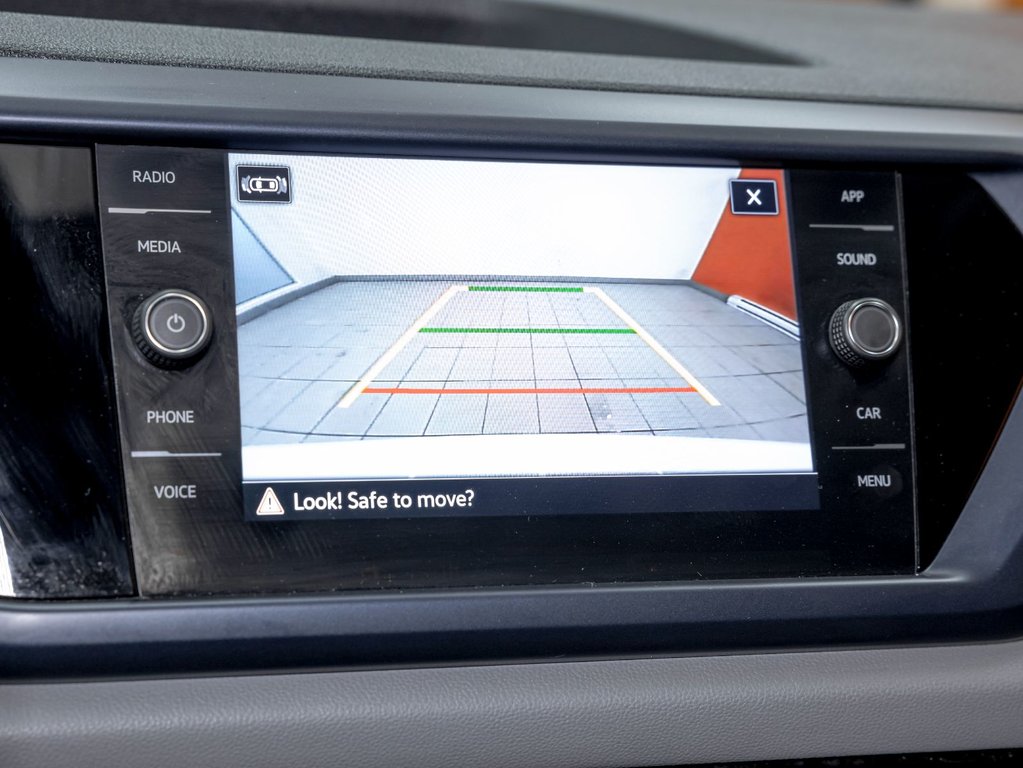 Volkswagen Taos  2022 à St-Jérôme, Québec - 18 - w1024h768px