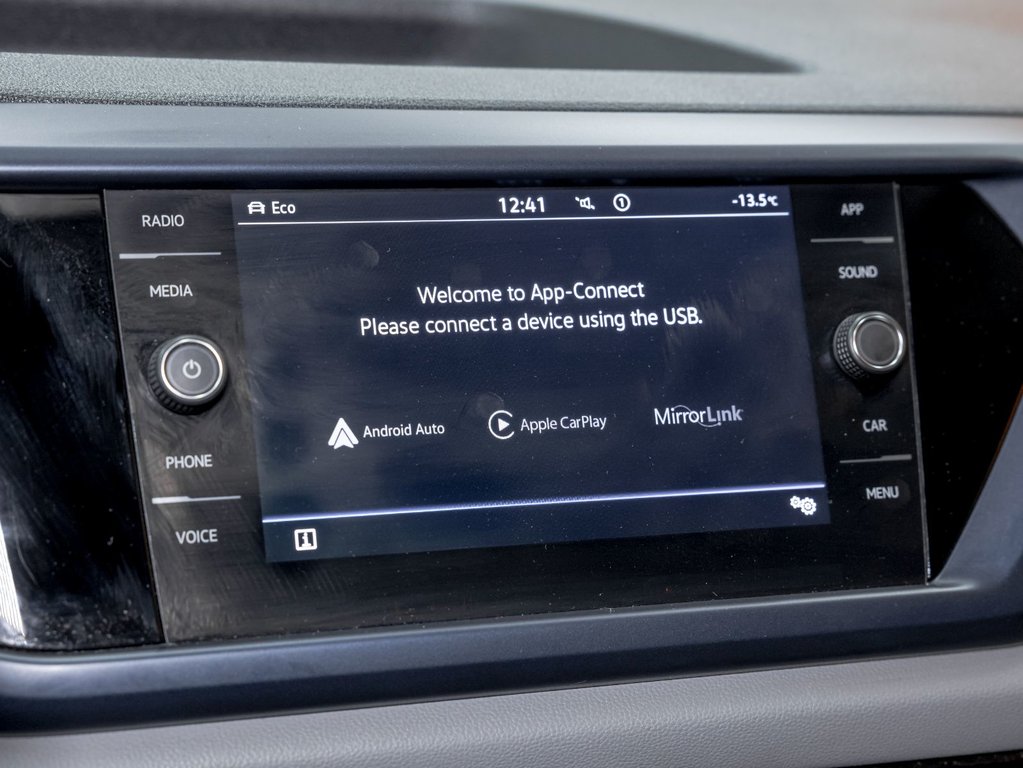 Volkswagen Taos  2022 à St-Jérôme, Québec - 17 - w1024h768px