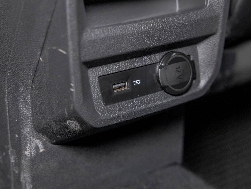 2020 Volkswagen Tiguan in St-Jérôme, Quebec - 31 - w1024h768px