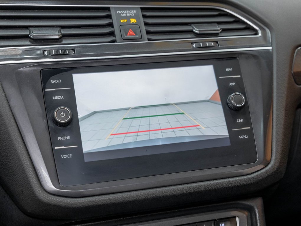 2020 Volkswagen Tiguan in St-Jérôme, Quebec - 20 - w1024h768px