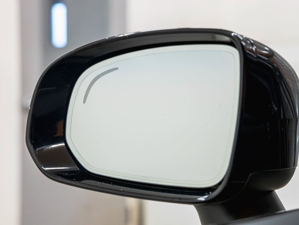 2020 Volvo XC60 in St-Jérôme, Quebec - 33 - w1024h768px