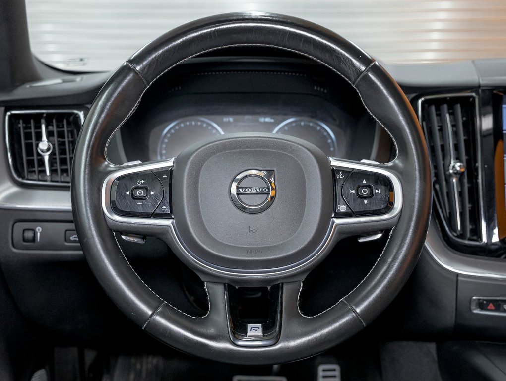 2020 Volvo XC60 in St-Jérôme, Quebec - 14 - w1024h768px