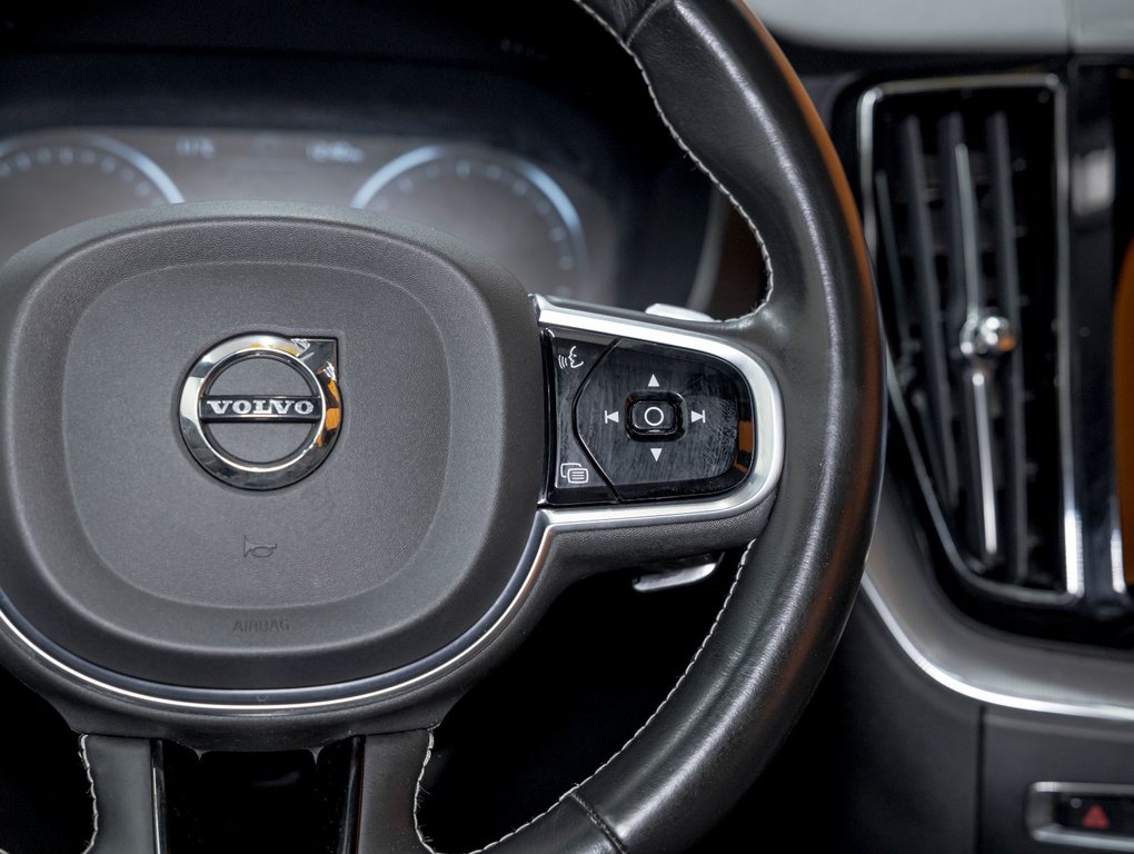 2020 Volvo XC60 in St-Jérôme, Quebec - 16 - w1024h768px