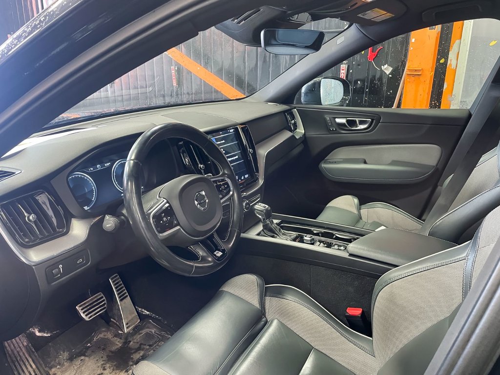 Volvo XC60  2020 à St-Jérôme, Québec - 5 - w1024h768px