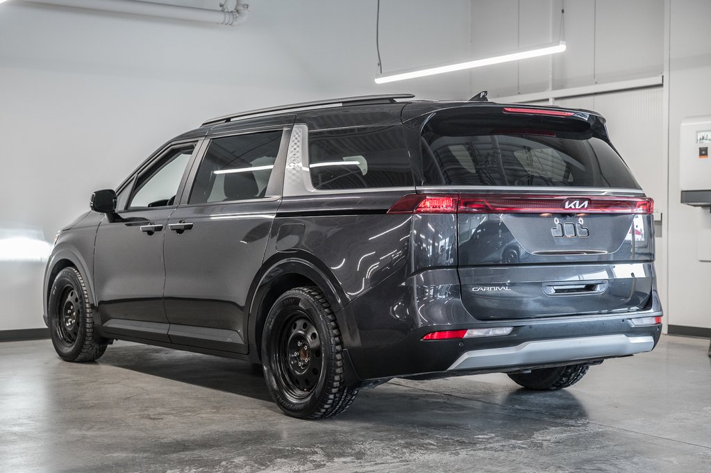 2023 Kia Carnival LX-5