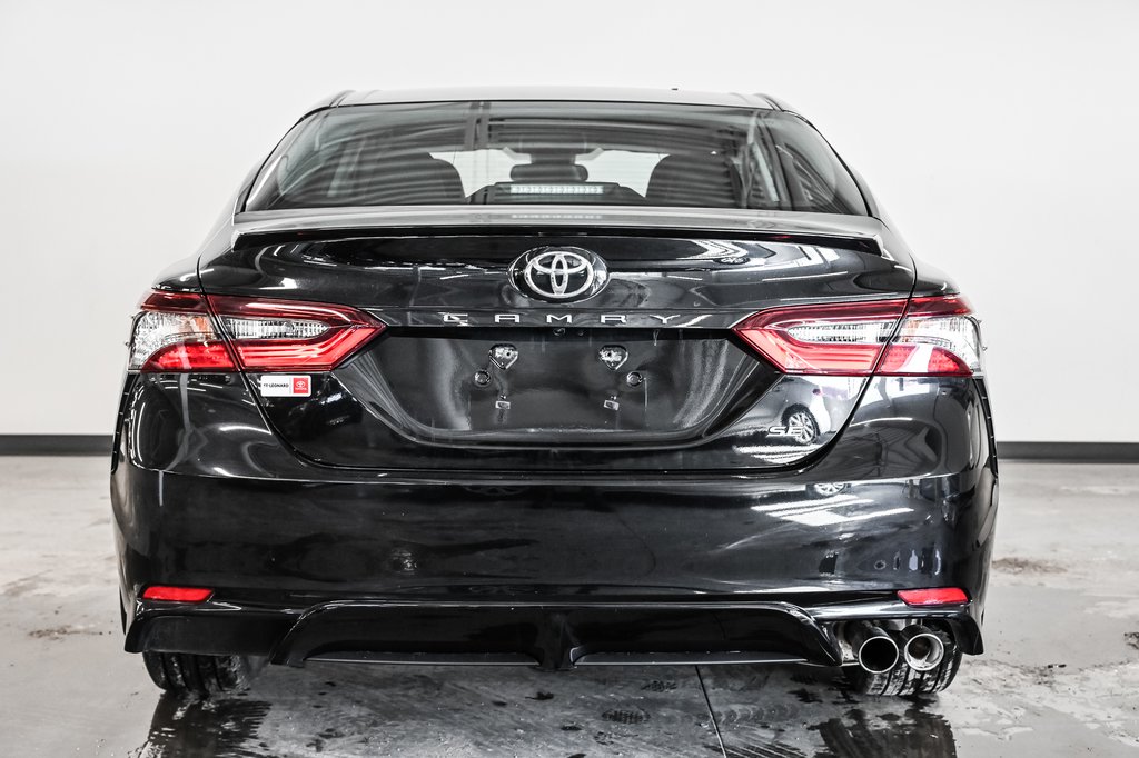 Toyota Camry SE 2021-5