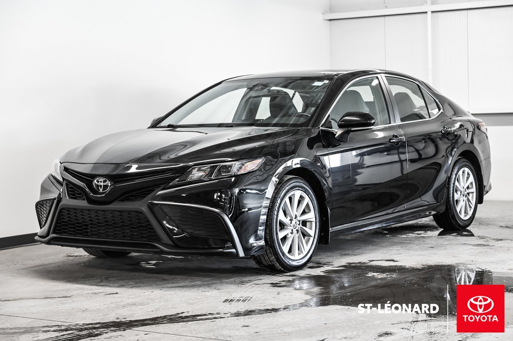 Toyota Camry SE 2021-0