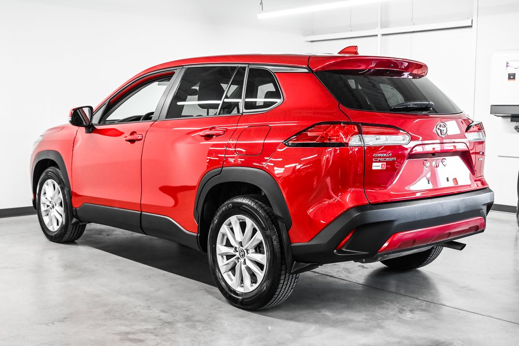 2023 Toyota Corolla Cross LE-3