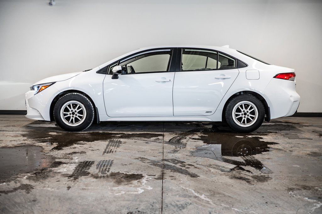 Toyota Corolla Hybrid LE 2023-3