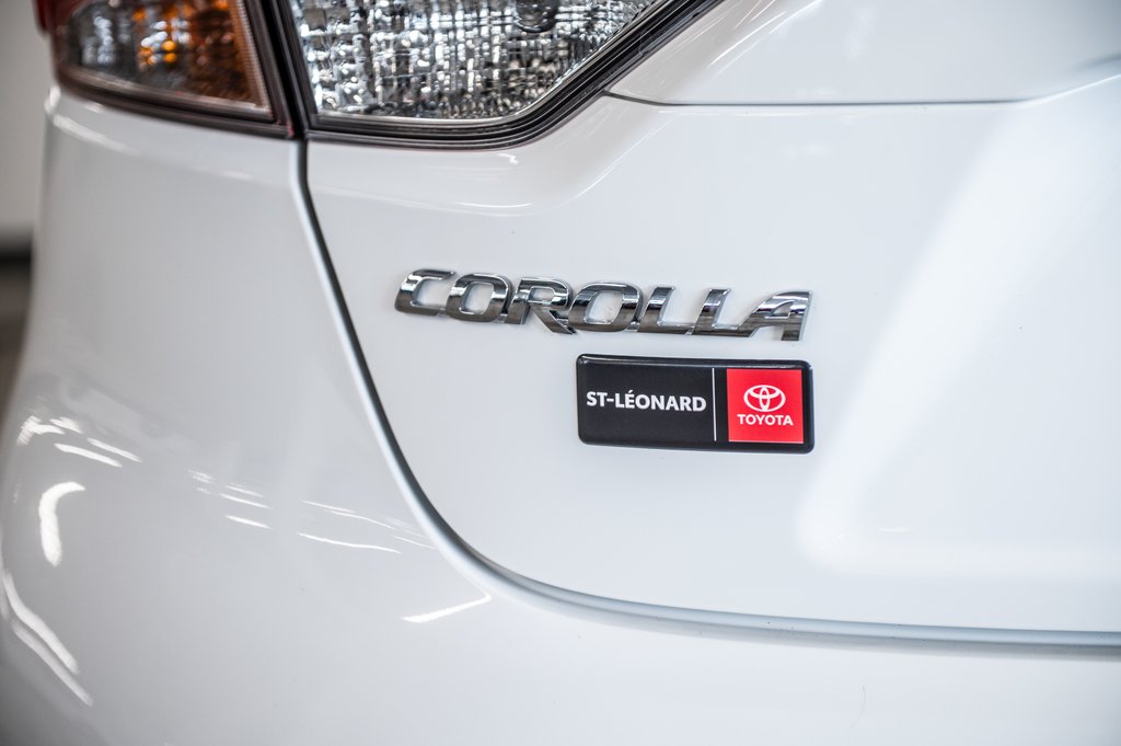Toyota Corolla Hybrid LE 2023-7