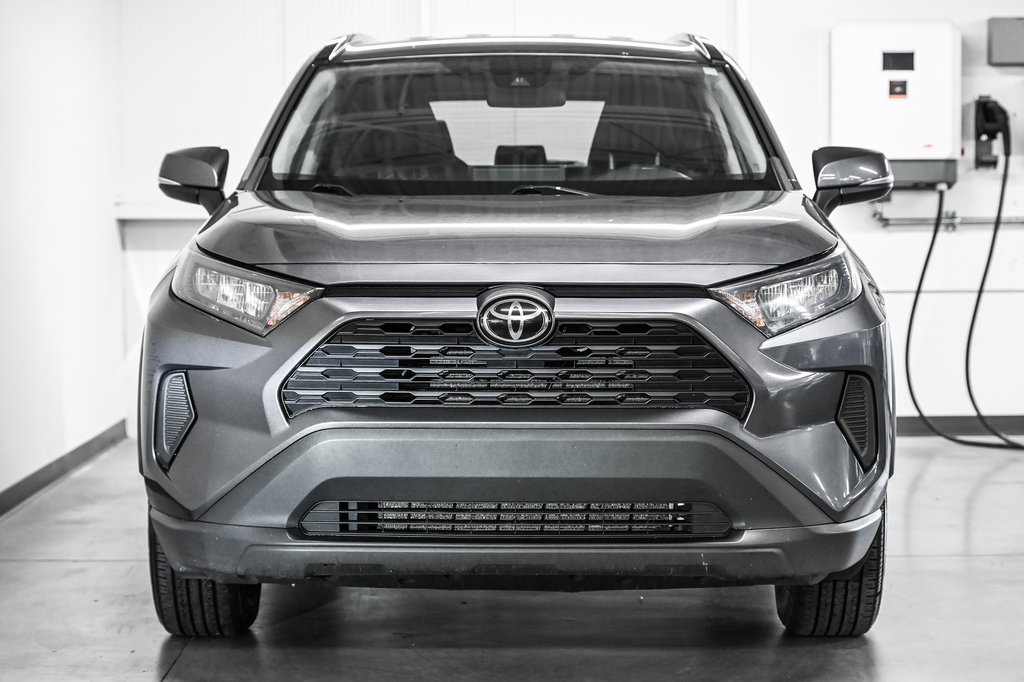 Toyota RAV4 LE 2021-1