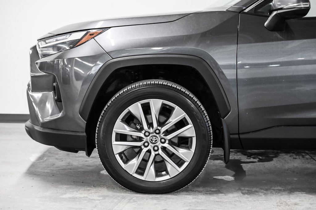 Toyota RAV4 XLE 2022-6