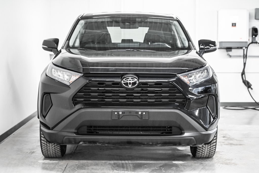 Toyota RAV4 LE 2023-1