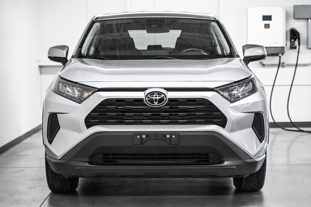 Toyota RAV4 LE 2023-1