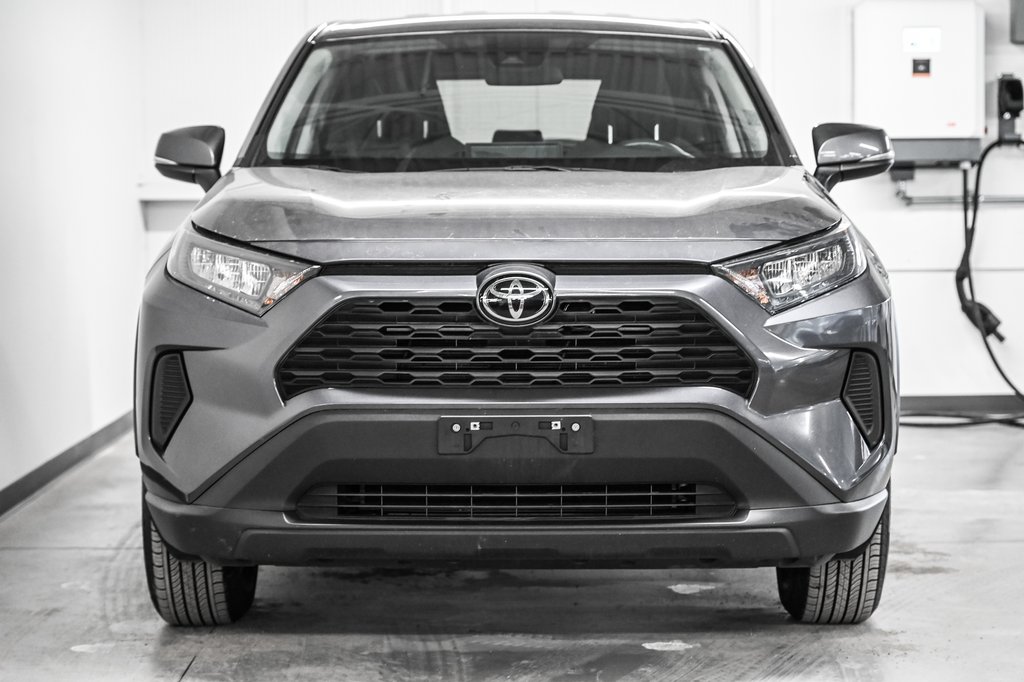 Toyota RAV4 LE 2024-1