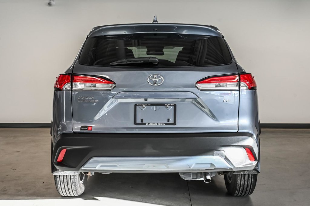 Toyota Corolla Cross LE 2023-5
