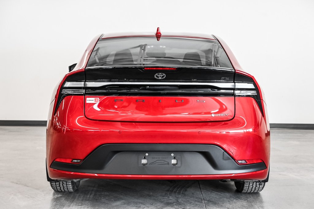 Toyota Prius Plug-In Hybrid SE 2025-4