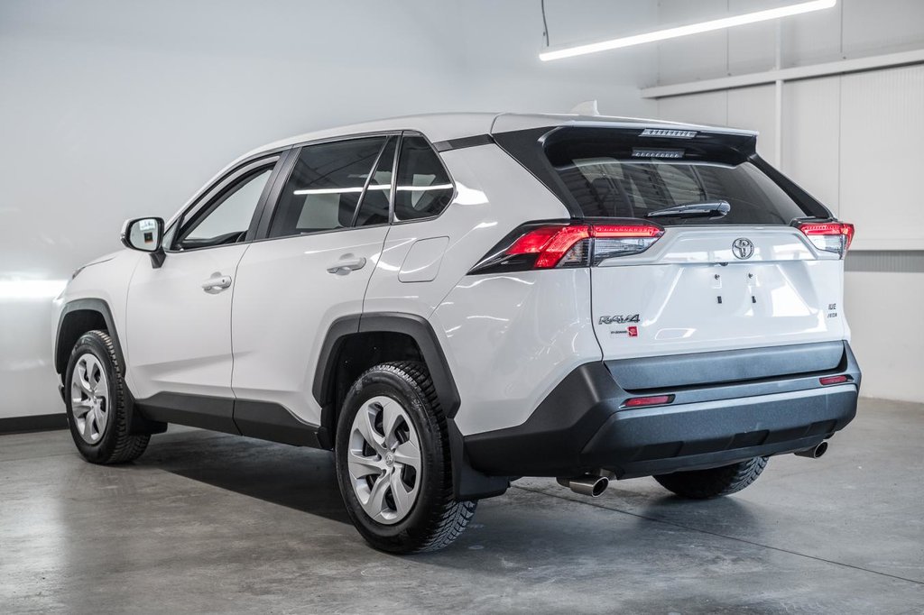 Toyota RAV4 LE 2023-5