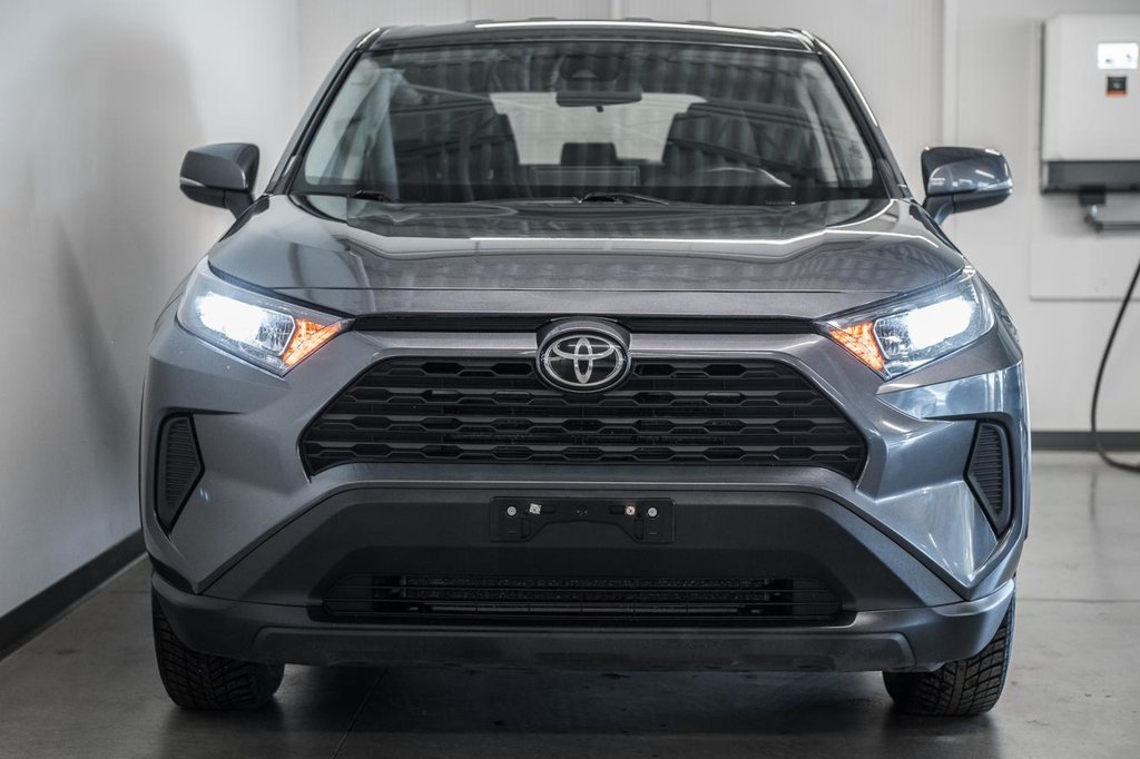 Toyota RAV4 LE 2023-1