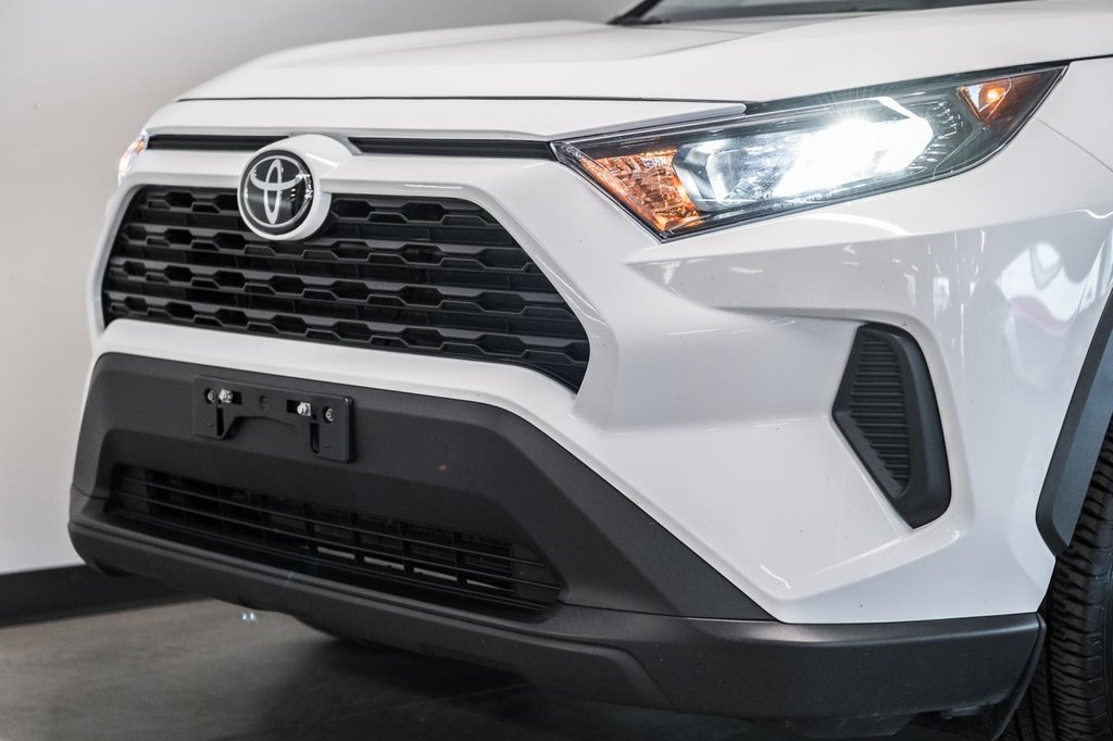 2023 Toyota RAV4 LE-2