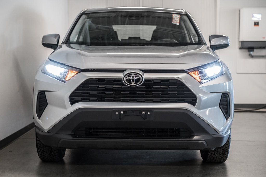 Toyota RAV4 LE 2023-1