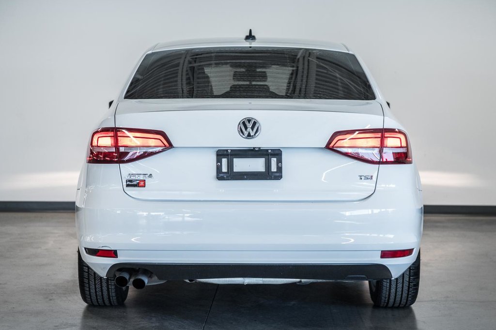 Volkswagen Jetta Sedan Highline 2016-6