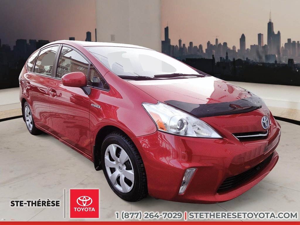 Toyota Prius v HYBRID 2013-2