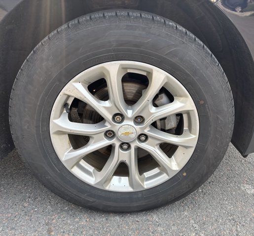 2020 Chevrolet Equinox LT in Gander, Newfoundland and Labrador - 8 - w1024h768px