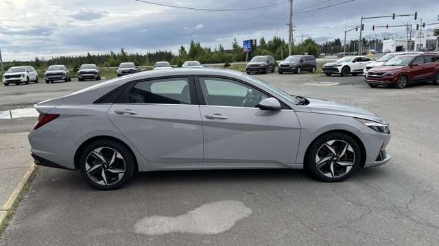 2021 Hyundai Elantra Ultimate in Gander, Newfoundland and Labrador - 5 - w1024h768px
