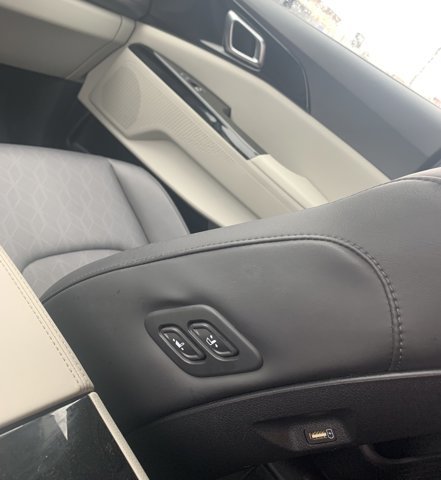 2024 Kia Carnival EX in Gander, Newfoundland and Labrador - 6 - w1024h768px