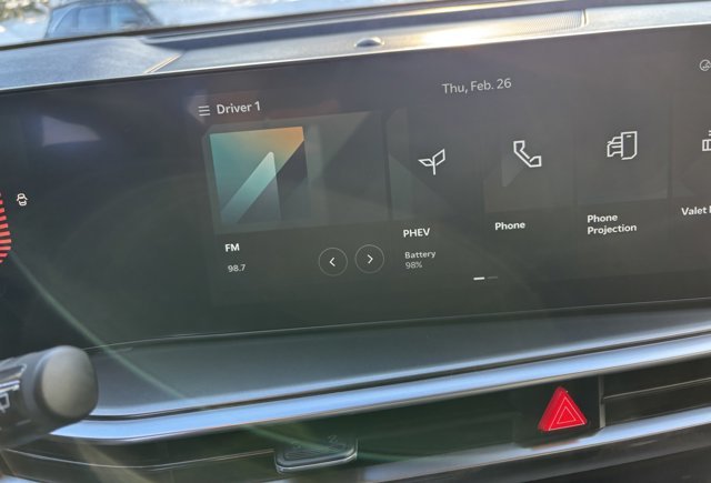 2025 Kia Sorento Plug-In Hybrid EX in Gander, Newfoundland and Labrador - 15 - w1024h768px