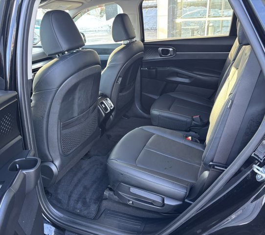 2025 Kia Sorento Plug-In Hybrid EX in Gander, Newfoundland and Labrador - 11 - w1024h768px