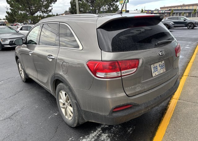 2016 Kia Sorento 2.4L LX in Gander, Newfoundland and Labrador - 8 - w1024h768px