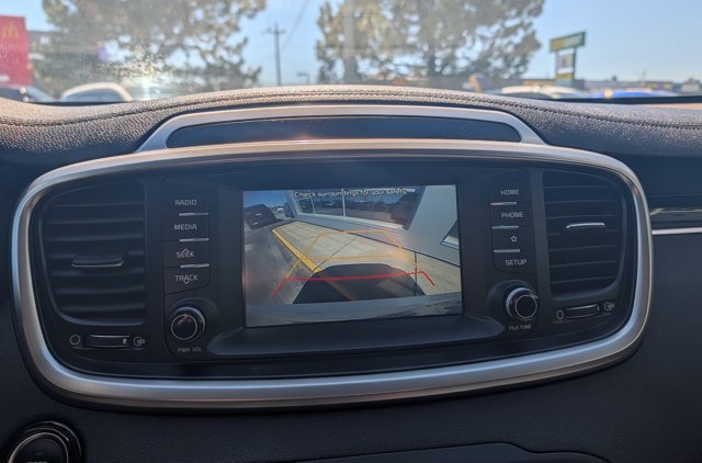 2020 Kia Sorento LX in Gander, Newfoundland and Labrador - 13 - w1024h768px