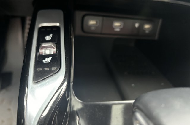 2023 Kia Sorento SX in Gander, Newfoundland and Labrador - 22 - w1024h768px