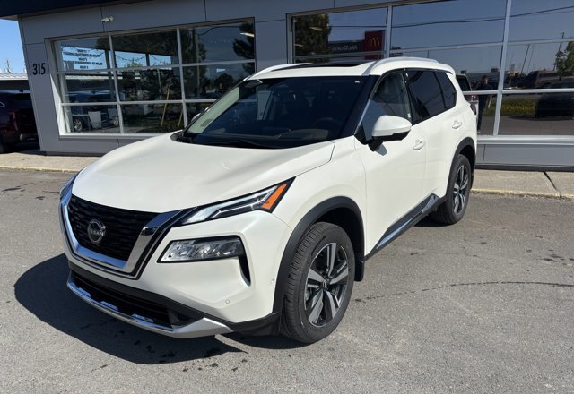 2023 Nissan Rogue Platinum in Gander, Newfoundland and Labrador - 2 - w1024h768px