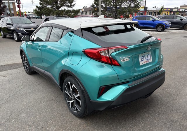 2018 Toyota C-HR XLE in Gander, Newfoundland and Labrador - 8 - w1024h768px