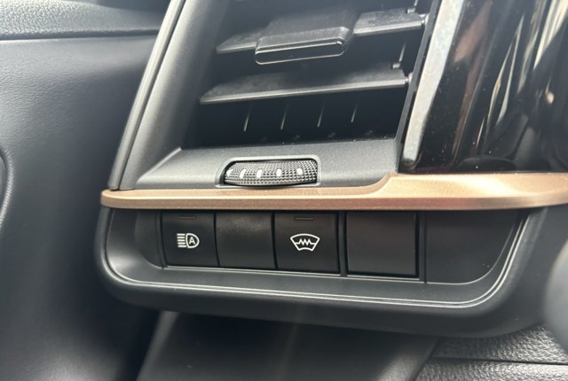 2023 Toyota CROWN Platinum in Gander, Newfoundland and Labrador - 15 - w1024h768px