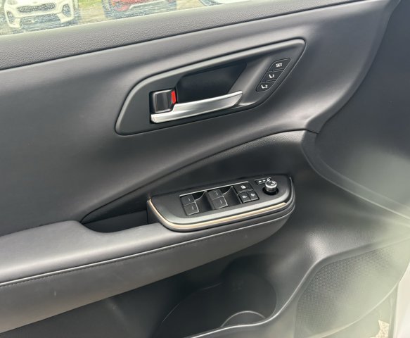 2023 Toyota CROWN Platinum in Gander, Newfoundland and Labrador - 14 - w1024h768px