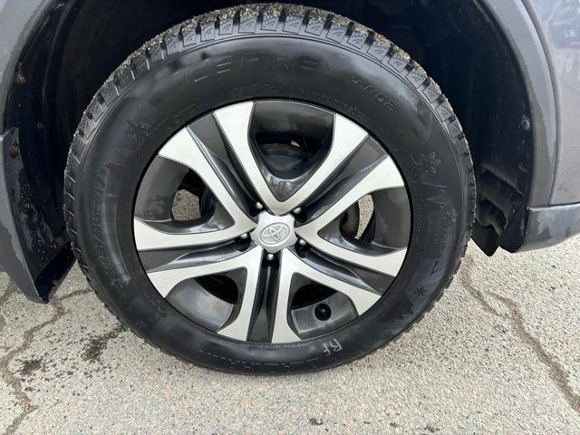2017 Toyota RAV4 LE in Gander, Newfoundland and Labrador - 9 - w1024h768px