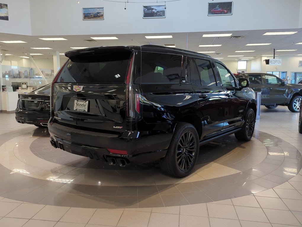 2024  Escalade V-Sport in Dartmouth, Nova Scotia - 8 - w1024h768px