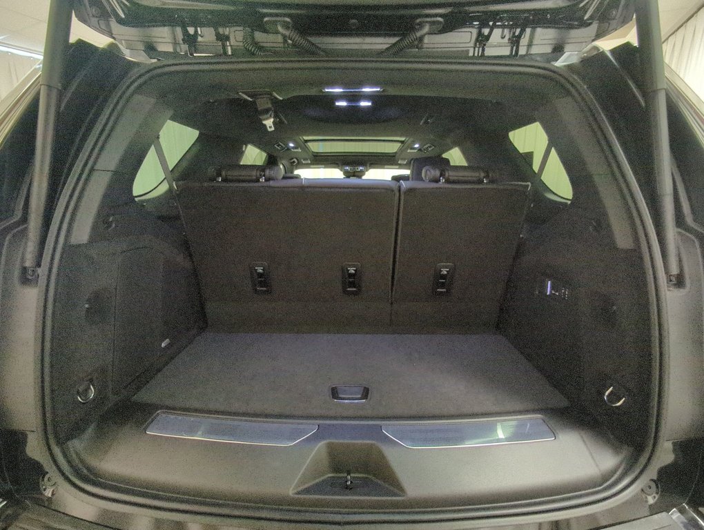 2025 Cadillac Escalade 4WD Sport Platinum in Dartmouth, Nova Scotia - 25 - w1024h768px