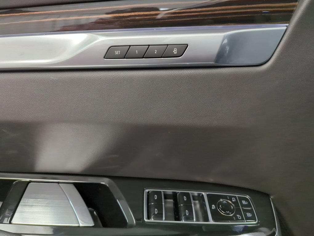 2025 Cadillac Escalade 4WD Premium Luxury in Dartmouth, Nova Scotia - 13 - w1024h768px