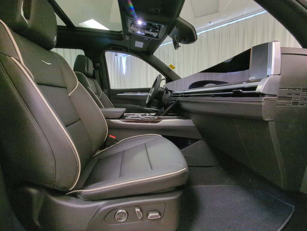 2025 Cadillac Escalade 4WD Premium Luxury in Dartmouth, Nova Scotia - 25 - w1024h768px