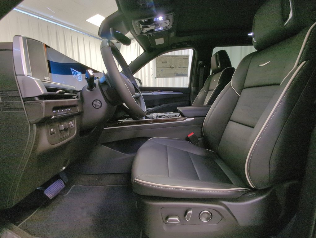 2025 Cadillac Escalade 4WD Premium Luxury in Dartmouth, Nova Scotia - 11 - w1024h768px