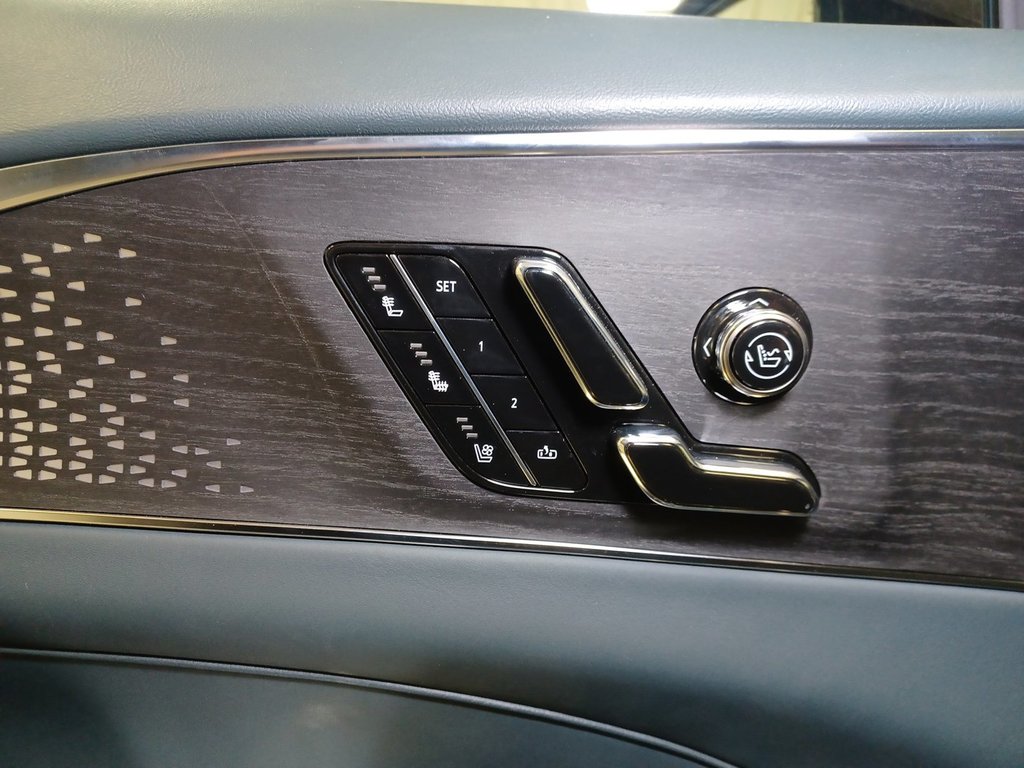 2024 Cadillac LYRIQ Luxury 3 in Dartmouth, Nova Scotia - 12 - w1024h768px