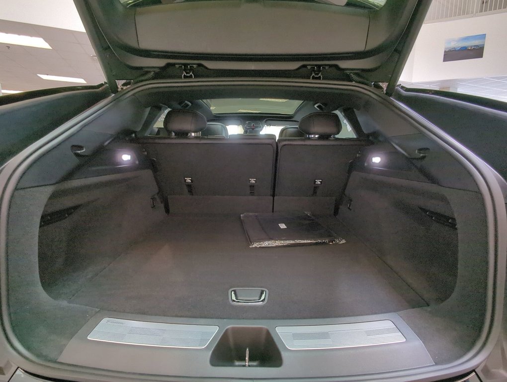 2026 Cadillac LYRIQ Luxury in Dartmouth, Nova Scotia - 24 - w1024h768px