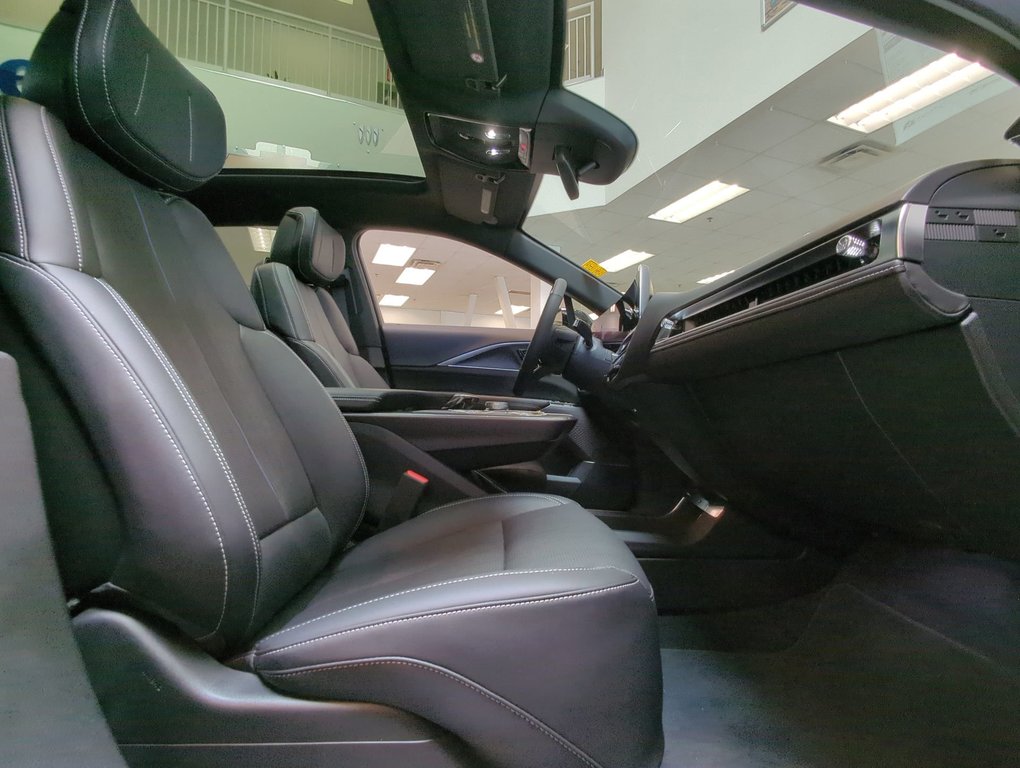 2026 Cadillac LYRIQ Luxury in Dartmouth, Nova Scotia - 25 - w1024h768px
