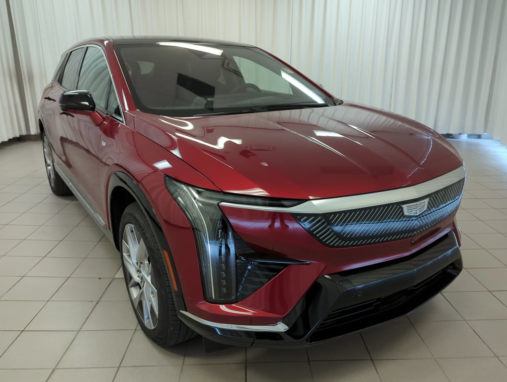 2025 Cadillac OPTIQ Luxury 2 in Dartmouth, Nova Scotia - 2 - w1024h768px